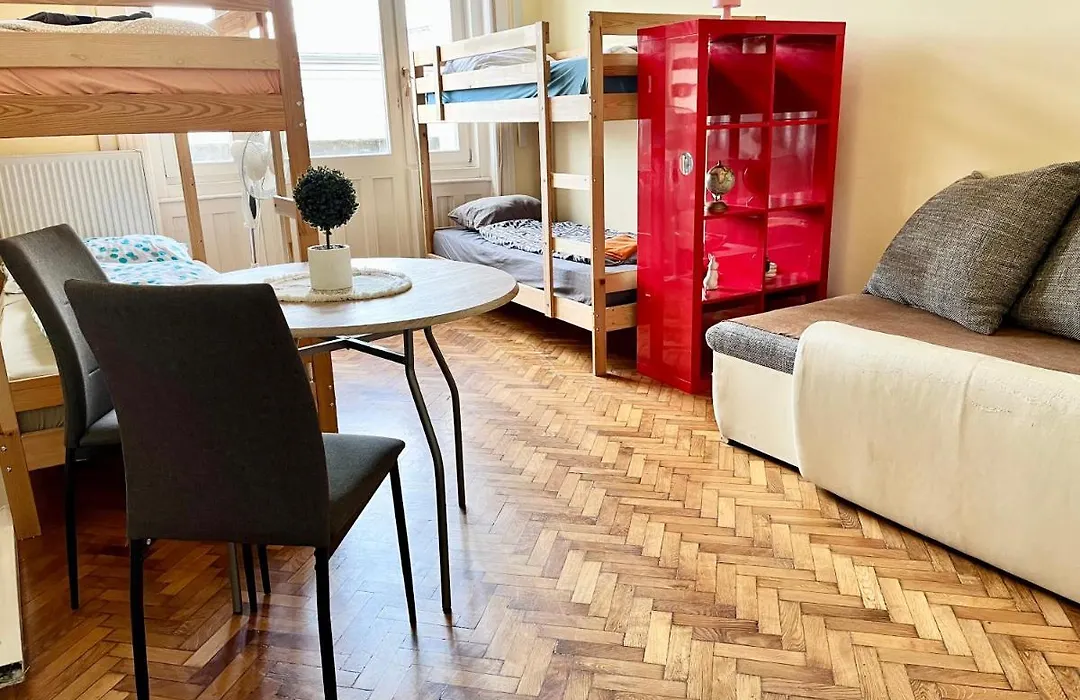 Zen Hostel By Central Market-1